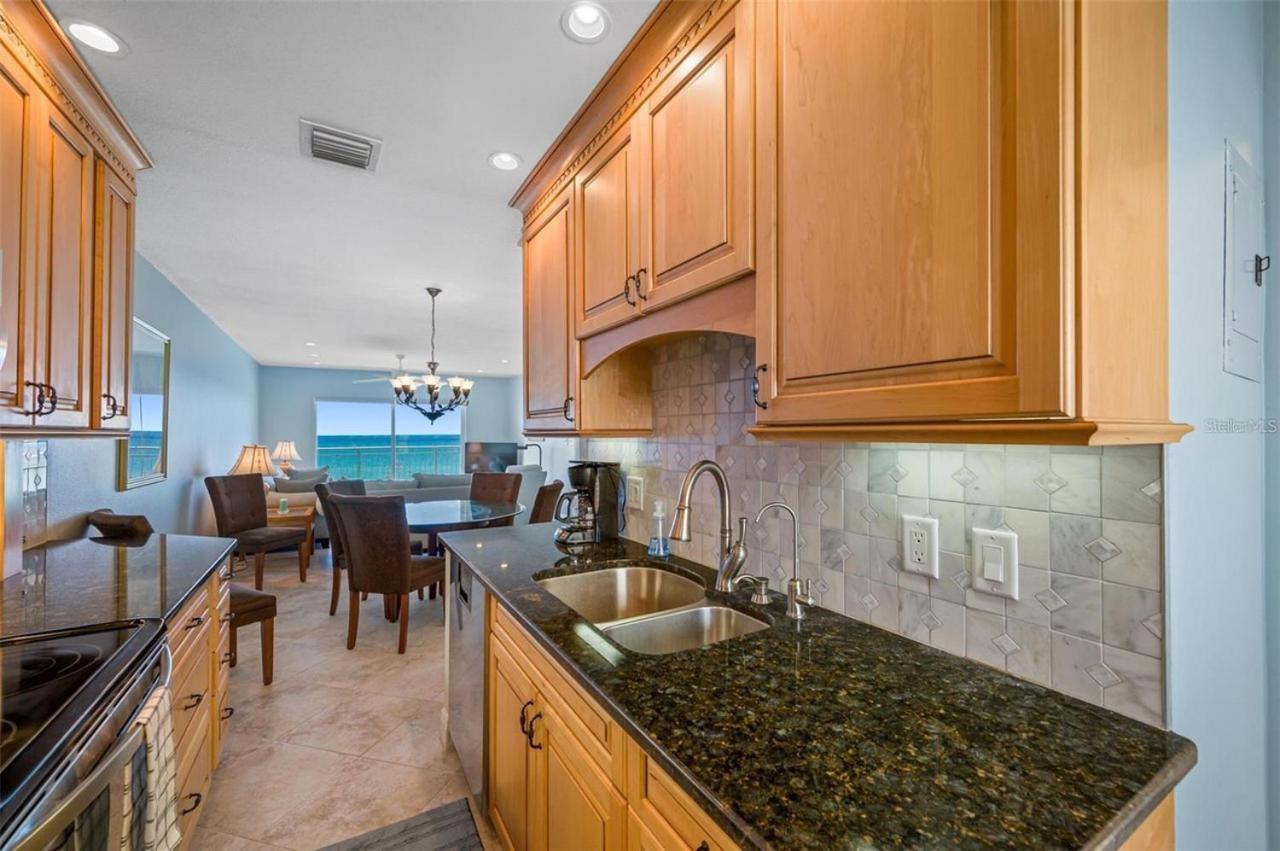 Oceanfront View Of Madeira Beach, Steps To The Beach - Madeira Norte Condo Сейнт Пийт Бийч Екстериор снимка