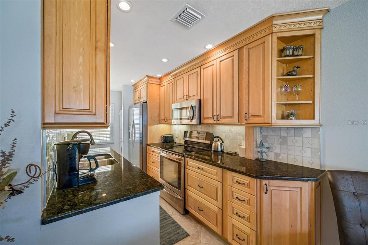 Oceanfront View Of Madeira Beach, Steps To The Beach - Madeira Norte Condo Сейнт Пийт Бийч Екстериор снимка